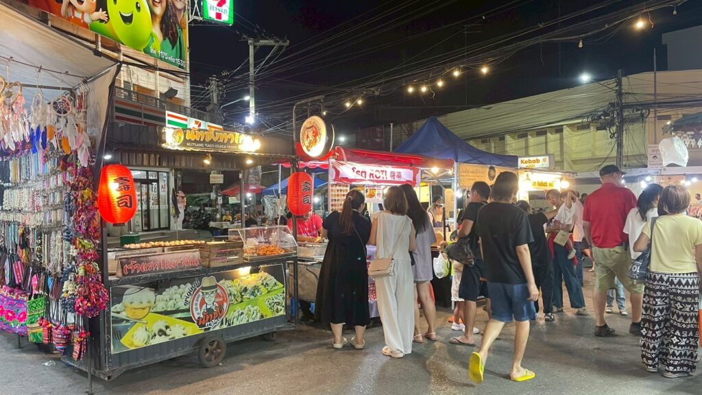 ตลาดโต้รุ่ง (3)