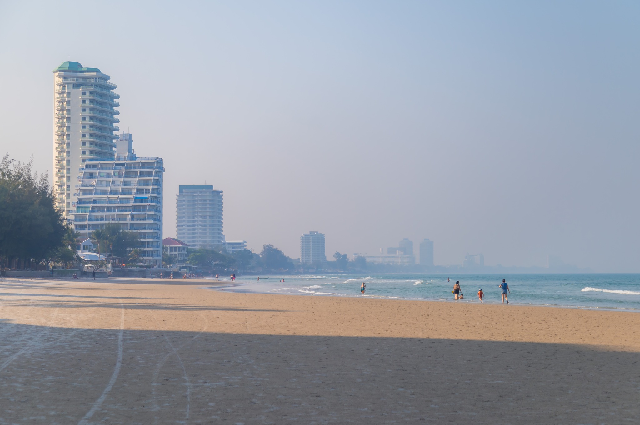 หาดเขาตะเกียบ